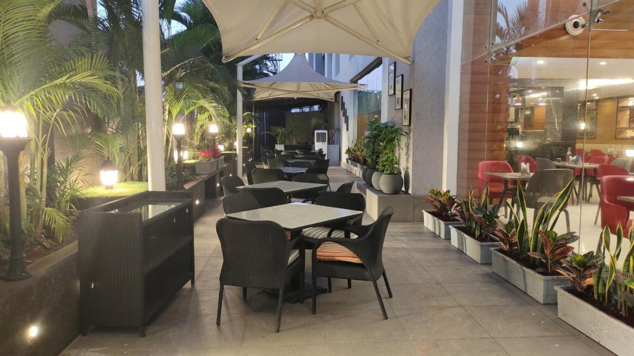 Royal Orchid Central Grazia, Navi Mumbai Extérieur photo